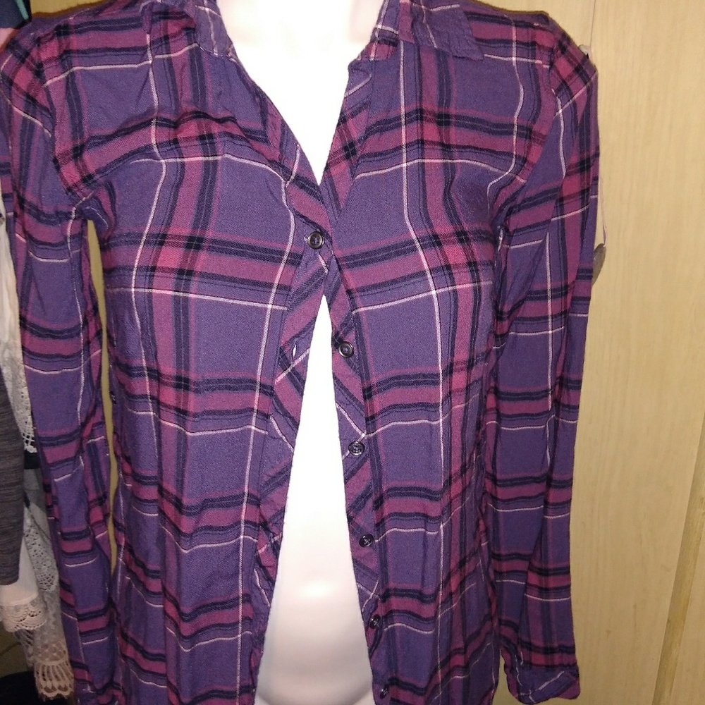 Shirt - Picture 2 of 2